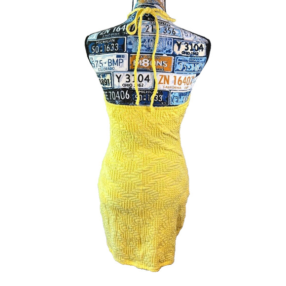 Wild Fable Yellow Halter Knee Length Dress with side slit built in bra Size M - Picture 2 of 10